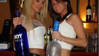hot_bartenders_21